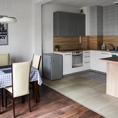 Apartament 아파트